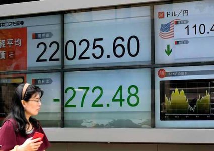 الدولار "يحلق" مع ارتفاع الفائدة