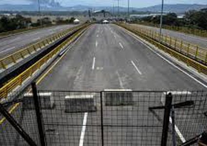 روسيا تتعهد بمواصلة الدعم لفنزويلا بما فيها المساعدات الإنسانية