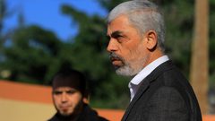 يديعوت تكشف.. السنوار أرسل رسالة لإسرائيل.. فما فحواها؟