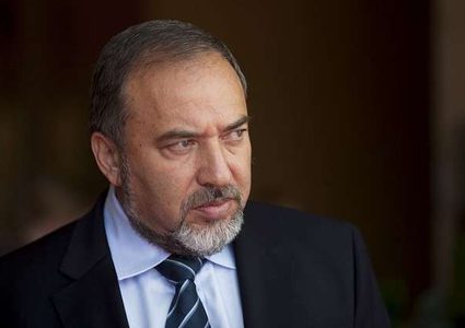 ليبرمان: هناك فرصة للتوصل إلى اتفاق هدوء في غزة بشرط