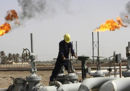 فقدان 50 شخصا بانفجار خط أنابيب للنفط وتدافع بنيجيريا