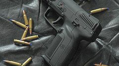 مصر.. شابان يقتلان والدهما بـ 18 رصاصة !!