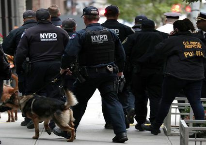 الشرطة الأمريكية تقتل "مريضة نفسية" حاولت طعن طبيبتها !