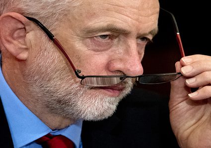 كوربين يدعو لإدانة جرائم الاحتلال بحق الفلسطينيين