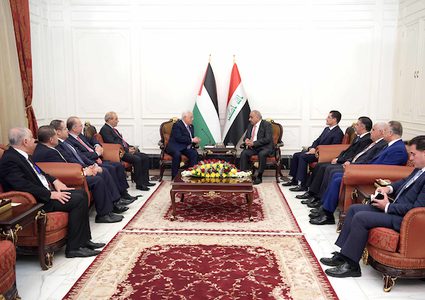 اجتماع الرئيس عباس مع رئيس الوزراء العراقي في بغداد