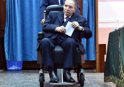 الجزائر...بوتفليقة "مطلوب شخصيا" لتقديم ترشحه