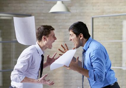 "أخذ الحق حرفة"..طرق بسيطة تستطيع من خلالها الدفاع عن نفسك