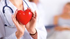 للنساء.. ما هي أبرز أعراض الإصابة بالأمراض القلبية ؟