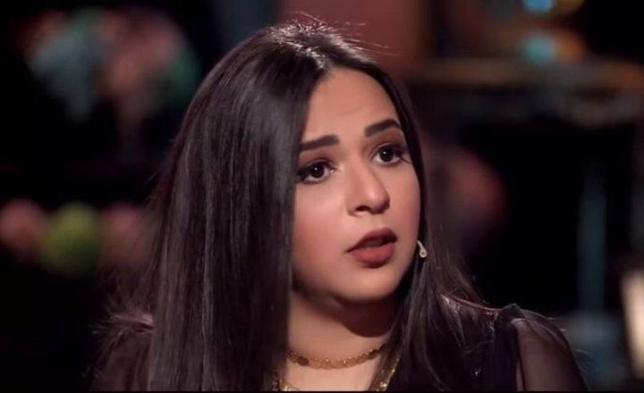 إطلالة غريبة ولكن ساحرة لإيمي سمير غانم