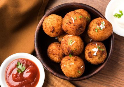 كرات الموزريلا المقلية