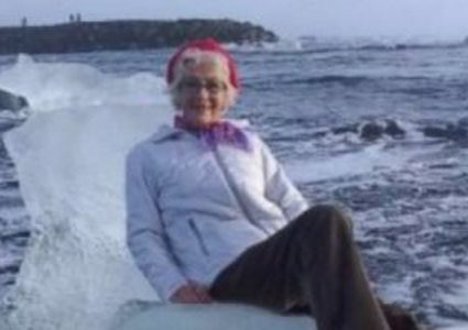 رحلة التقاط صورة لعجوز كادت تنتهى بكارثة!