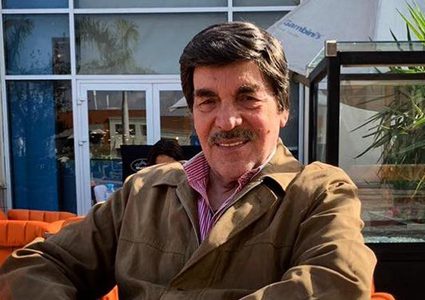 ياسر العظمة ينشر أول صورة له بعد عودته لسوريا