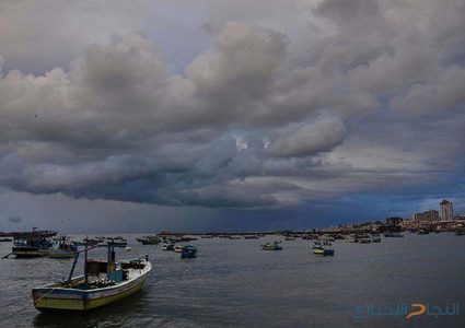 انخفاض طفيف على درجات الحرارة وسقوط زخات متفرقة من الأمطار