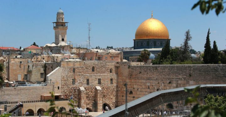 الاتحاد الأوروبي يؤكد التزامه بعدم نقل أي من مقراته إلى القدس