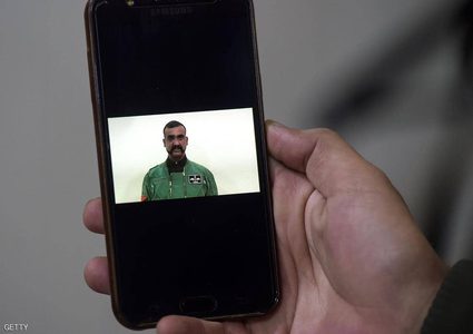 موضة "شارب" الطيار العائد من باكستان تجتاح الهند