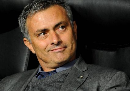 مورينيو يخرج عن صمته.. ويحسم "العودة إلى ريال مدريد"