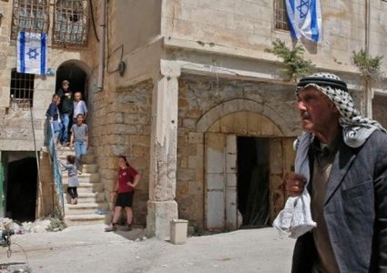 مستوطنون يستولون على عقار في البلدة القديمة بالقدس