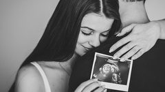 10 معلومات لا تعرفينها عن حركة الجنين في رحمك