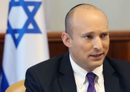 "بينيت" يطالب نتنياهو بهدم الخان الأحمر