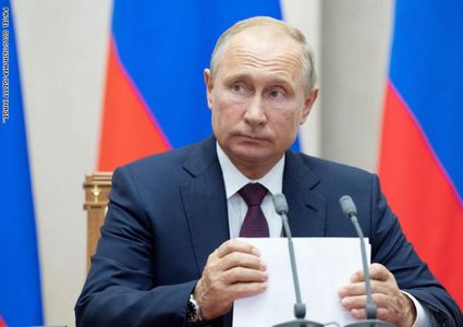 بوتين يعرض عقد اجتماع قمة بين أبو مازن ونتنياهو