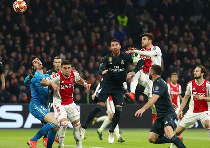 بعد برشلونة.. اياكس يقصف الريال برباعية ويركله خارج الشامبيوزليج