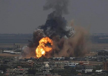 الاحتلال يقصف 3 مواقع في غزة