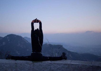 الإحماء قبل التمرين "مضيعة للوقت".. وهناك ما هو أخطر