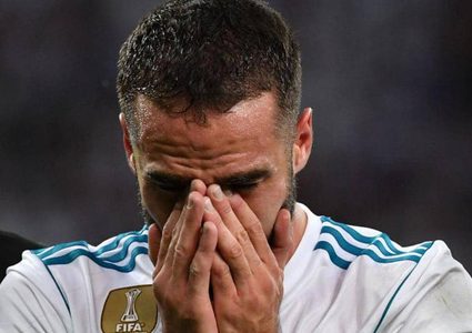 كارفاخال يغالب الدموع.. ويصف موسم ريال مدريد بـ"كلمة فاحشة"