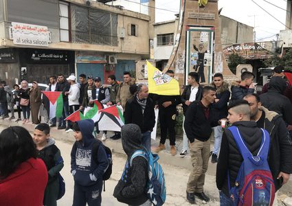 وقفة في الجلزون لمناصرة الرئيس ومجابهة صفقة القرن