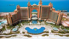 دبي: أغرب طلبات الأثرياء بفنادق ال5 نجوم على لسان موظفي الاستقبال