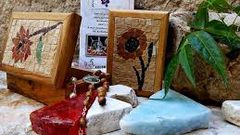 مبدعون صم في معرض الفسيفساء ببيت لحم