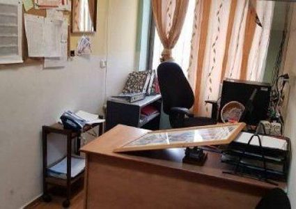 حصل في قلقيلية.. 5 "احداث" سرقوا مدرسة