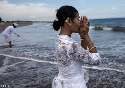 بالي تغرق في الصمت.. 24 ساعة استثنائية