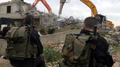 الاحتلال يهدم منزل الأسير عاصم البرغوثي