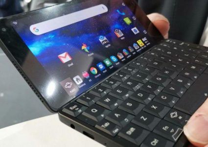 شركة بريطانية تطلق جهاز جديد يجمع بين اللابتوب و الهاتف