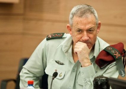 "غانتس" يؤكد تأييده حل فصل الدولتين وإخلاء المستوطنات