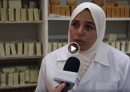 هويدا  أبو يعقوب تبدع بصناعة الصابون من حليب الماعز والعسل