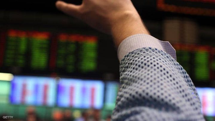 أسعار النفط تهبط وسط قتامة الآفاق الاقتصادية