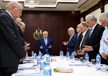 "تنفيذية المنظمة" تستنكر الاعتداء الآثم الذي تعرض له أبو ماهر حلس