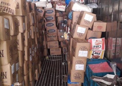 الخليل: الصحة تتلف 14 طنا مواد فاسدة لصناعة الحلوى