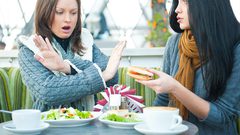 كلمة «لا».. كيف تقولينها من دون أن تُغضبي الآخرين؟