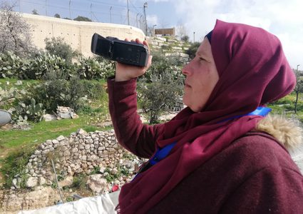 جهاد أبو سعيفان...تُوثق كوابيسها اليومية