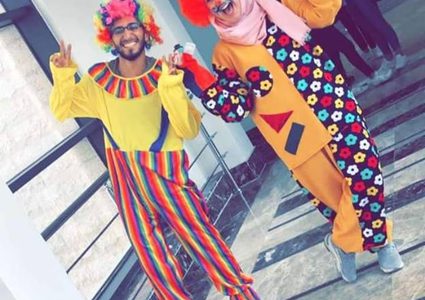 فرقة المهرجين "فرفوش وكنفوش" طاقة وسعادة تقدم للأطفال