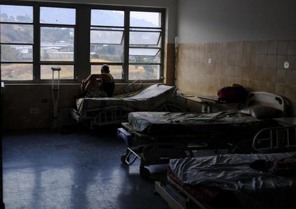 وفاة 15 مريضاً جراء انقطاع التيار الكهربائي في فنزويلا