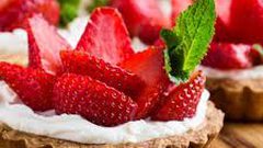 تارت الفراولة بالجبن الكريمي