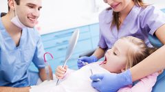 لماذا يميل الطبيب للزواج من طبيبة؟