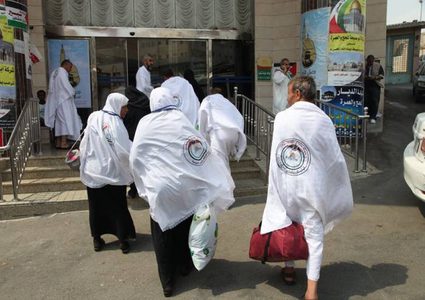 الفوج الثاني من معتمري غزة يغادر إلى السعودية