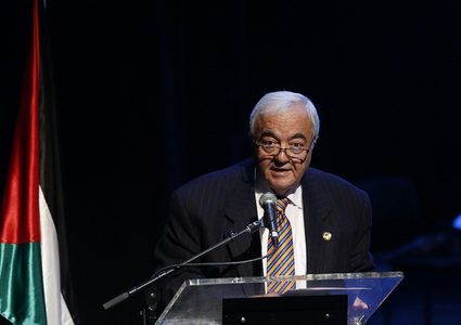 وزير العمل يطلع بعثة تقصي الحقائق على الانتهاكات الاسرائيلية