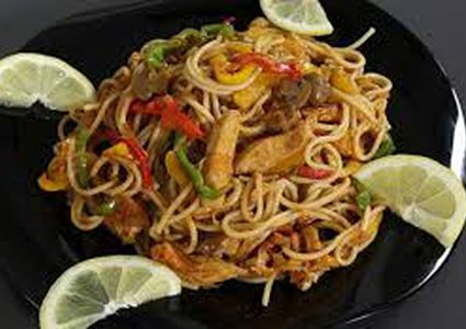 ترياكي نودلز بالدجاج