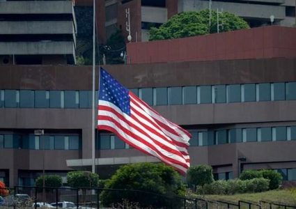 أميركا تسحب جميع دبلوماسييها من فنزويلا